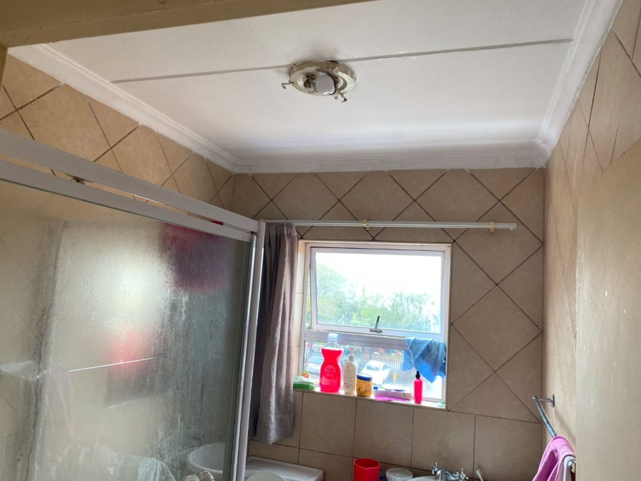 2 Bedroom Property for Sale in Halfway House Gauteng
