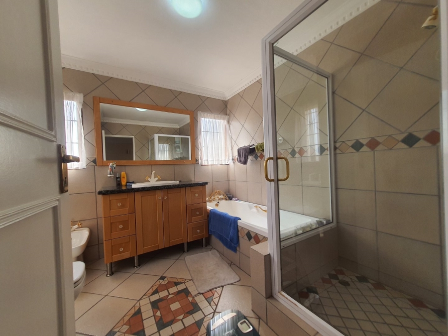 To Let 3 Bedroom Property for Rent in Monument Park Gauteng