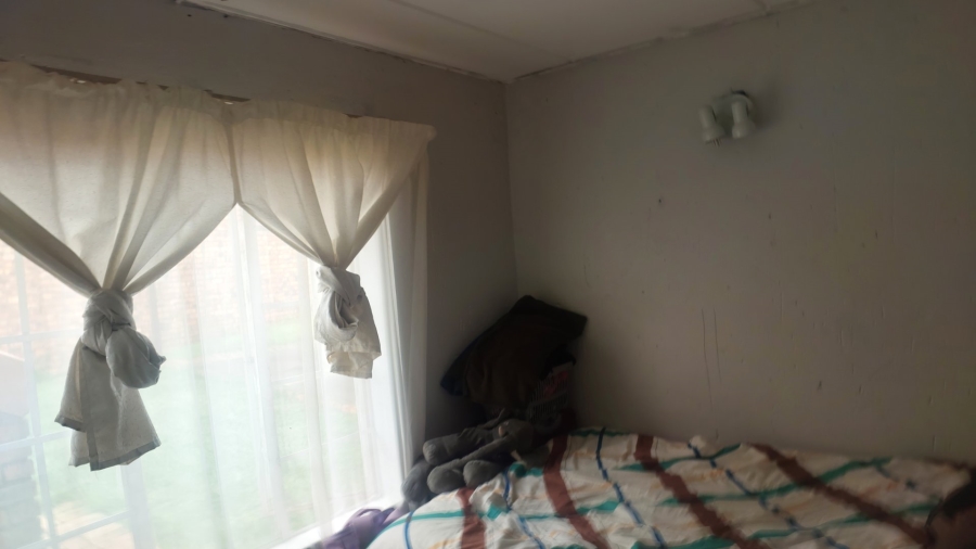 2 Bedroom Property for Sale in Chloorkop Gauteng