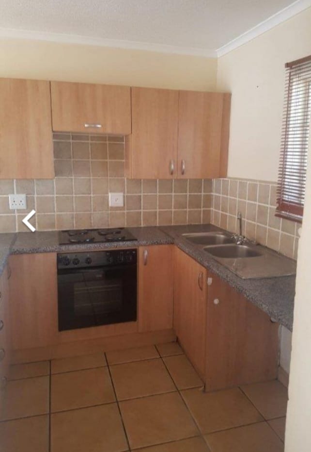 2 Bedroom Property for Sale in Meredale Gauteng