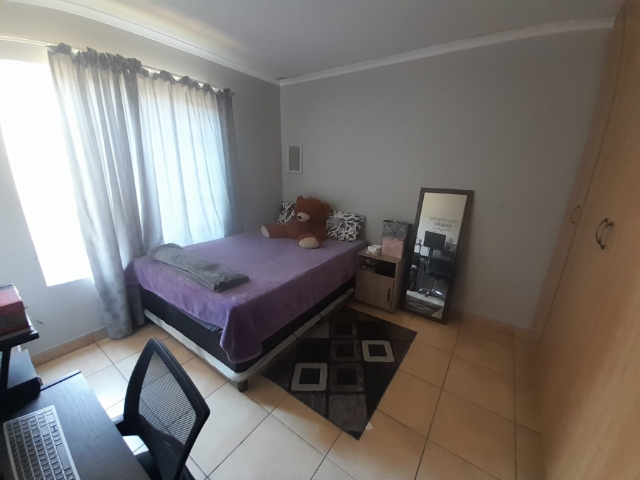 2 Bedroom Property for Sale in Meredale Gauteng