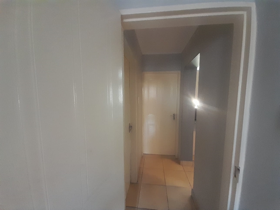 2 Bedroom Property for Sale in Meredale Gauteng