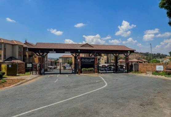 2 Bedroom Property for Sale in Meredale Gauteng