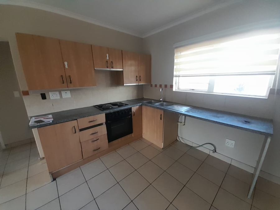 2 Bedroom Property for Sale in Meredale Gauteng