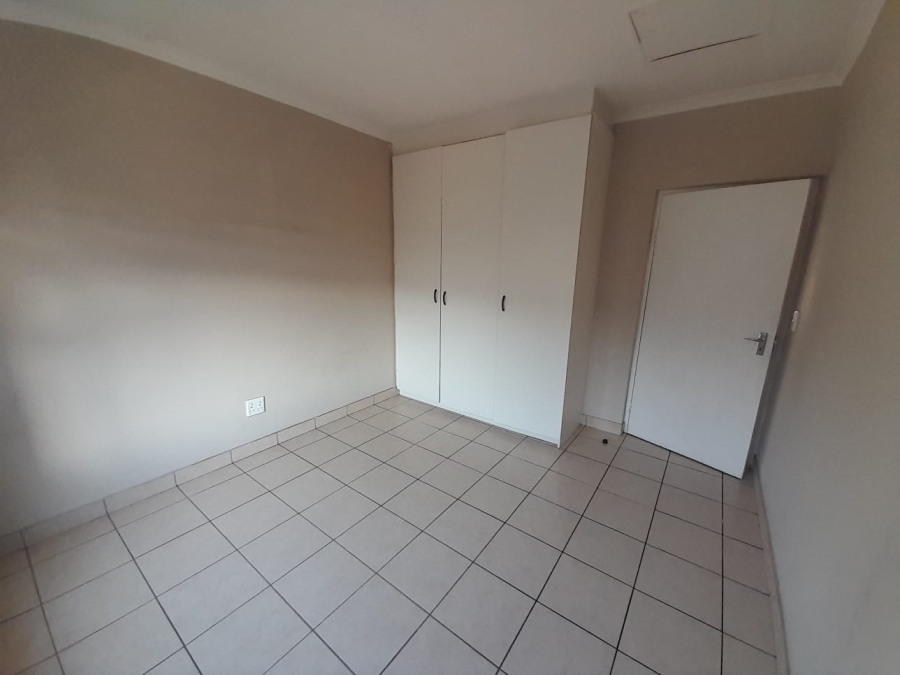 2 Bedroom Property for Sale in Meredale Gauteng