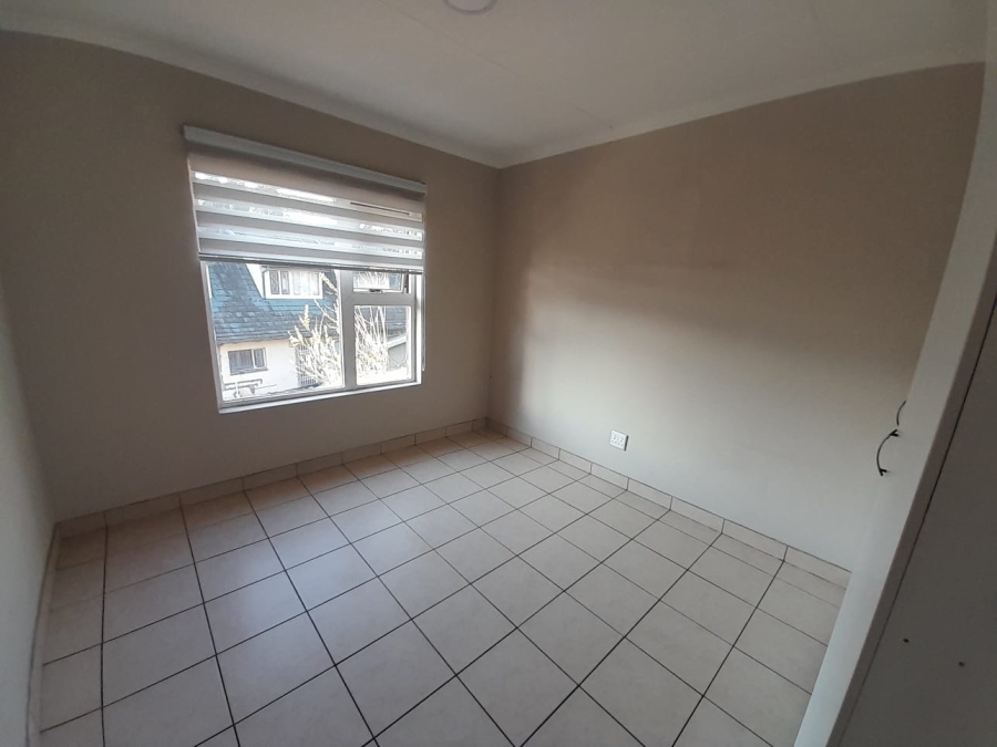 2 Bedroom Property for Sale in Meredale Gauteng