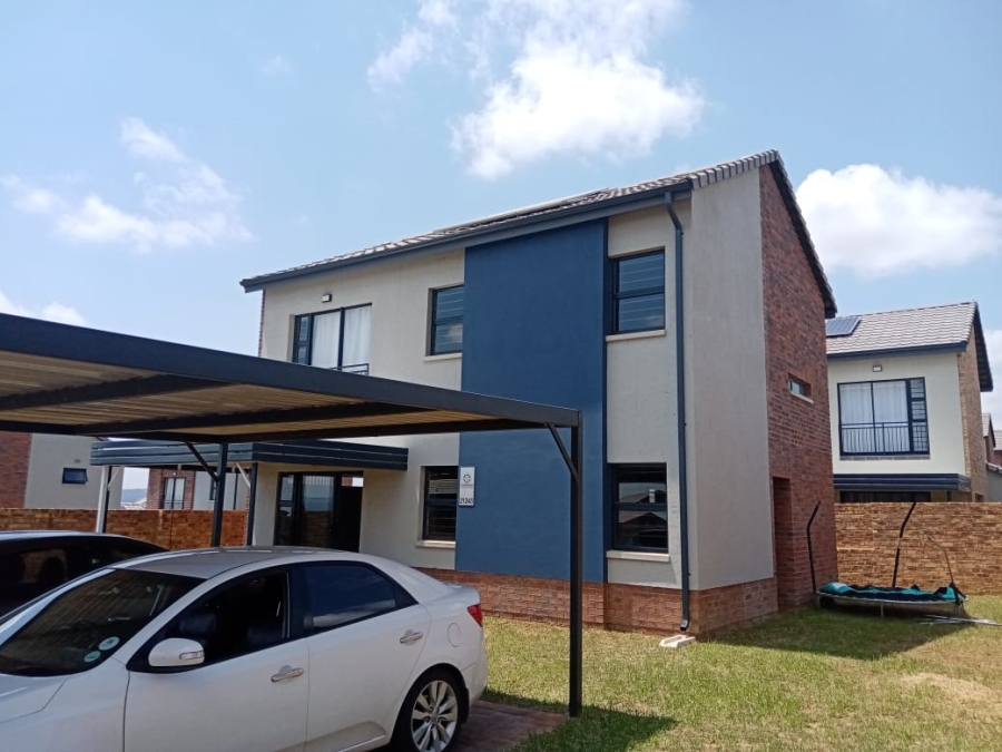 To Let 4 Bedroom Property for Rent in Lion Pride Gauteng