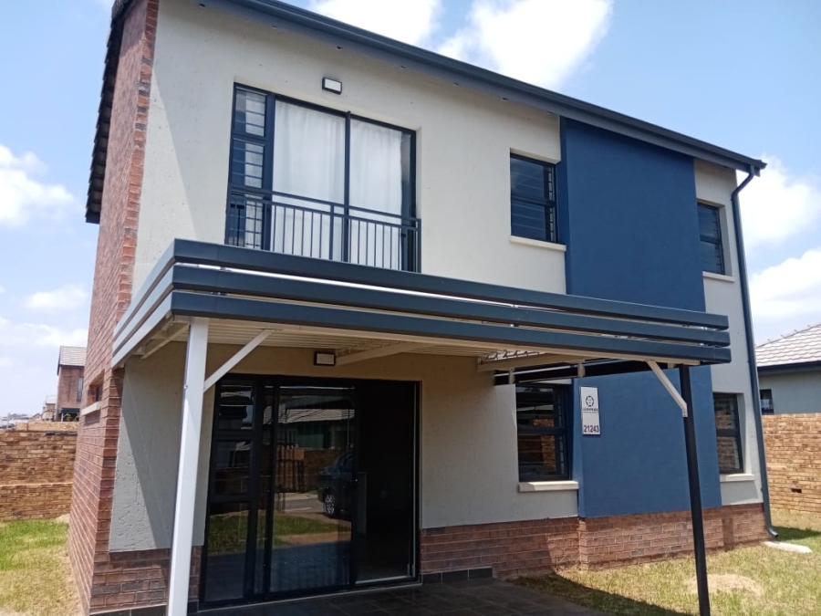 To Let 4 Bedroom Property for Rent in Lion Pride Gauteng