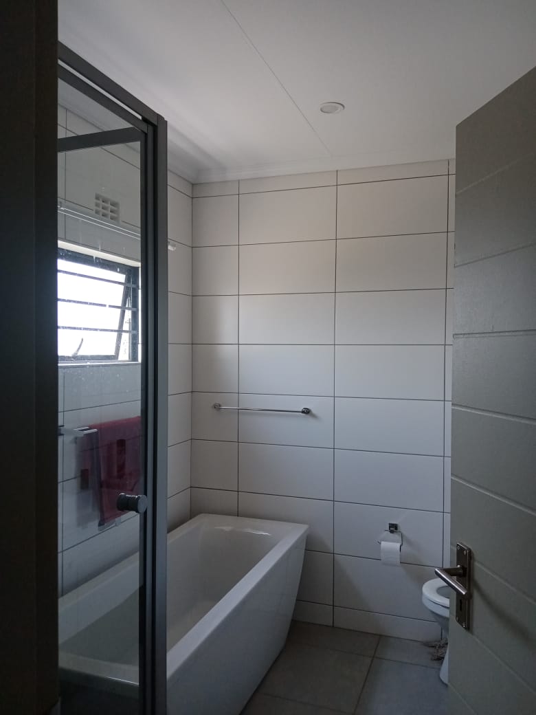 To Let 4 Bedroom Property for Rent in Lion Pride Gauteng