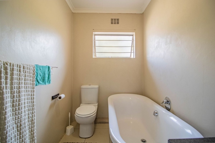3 Bedroom Property for Sale in Corlett Gardens Gauteng