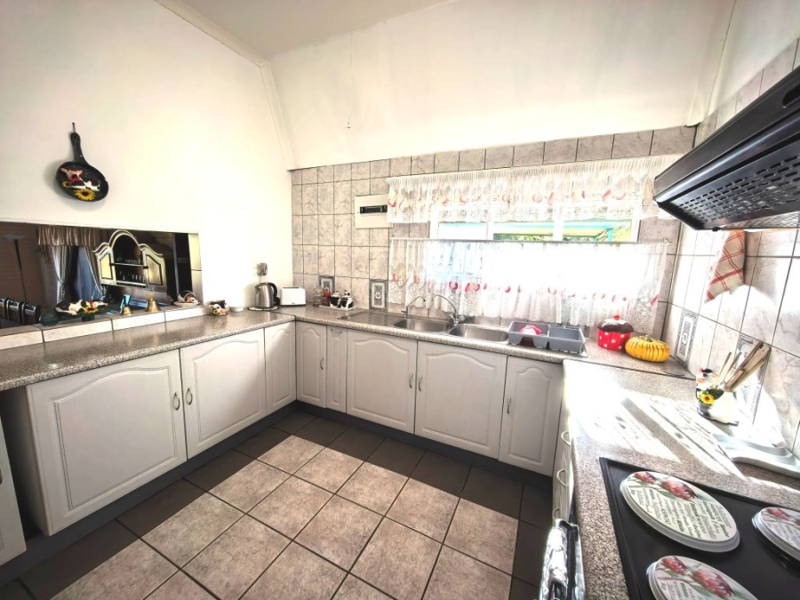 4 Bedroom Property for Sale in Vaal Marina Gauteng