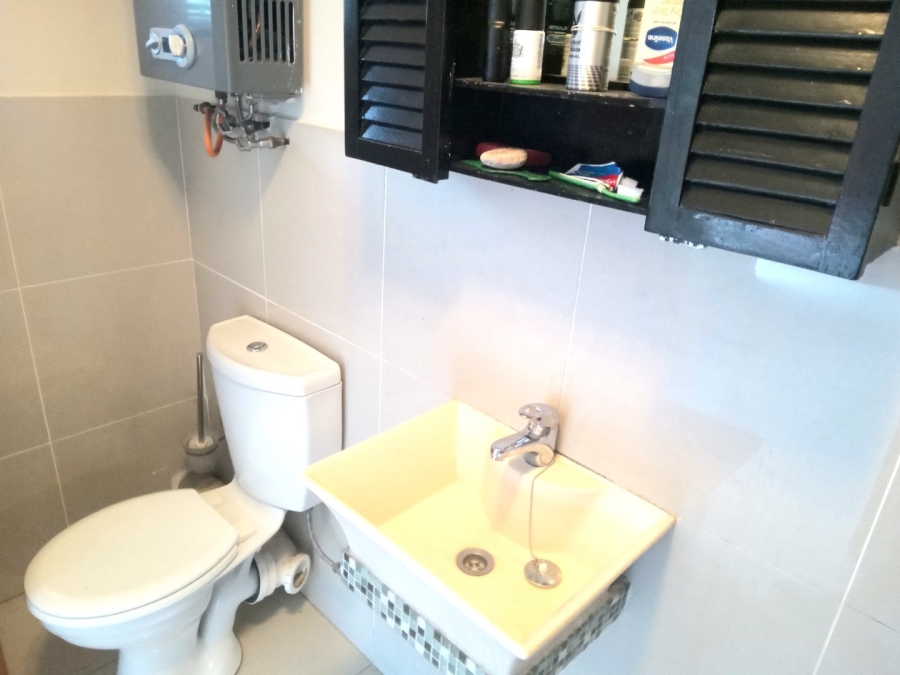 To Let 1 Bedroom Property for Rent in Melville Gauteng