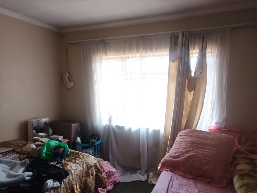 2 Bedroom Property for Sale in Moleleki Gauteng