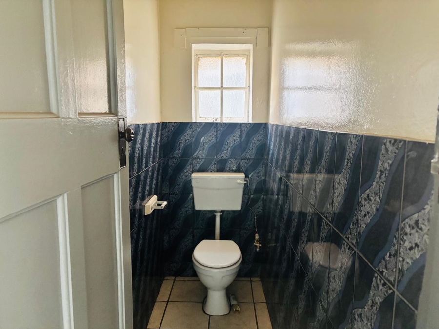 To Let 2 Bedroom Property for Rent in Rosettenville Gauteng