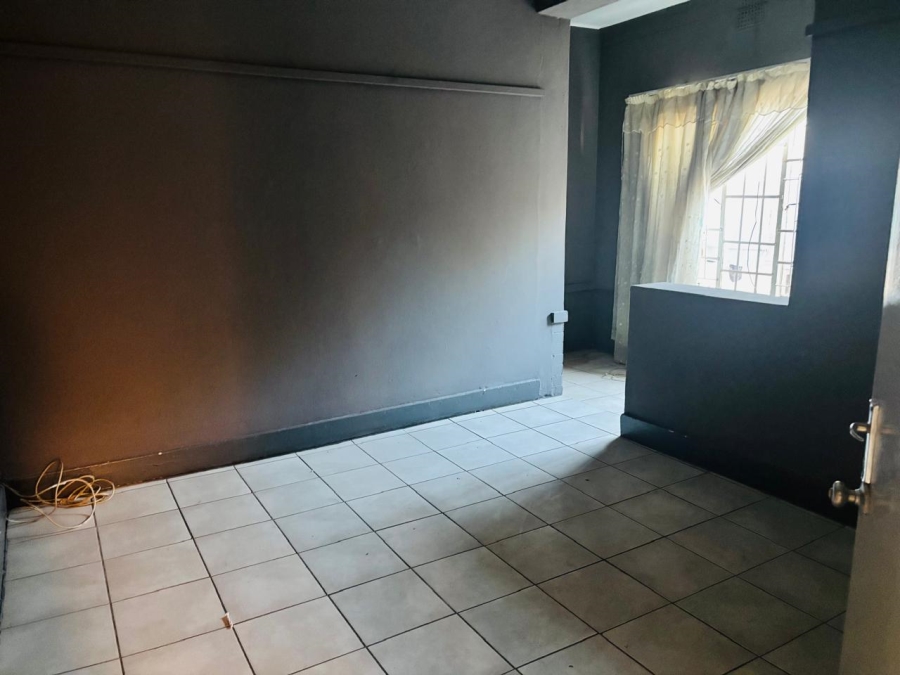 To Let 2 Bedroom Property for Rent in Rosettenville Gauteng