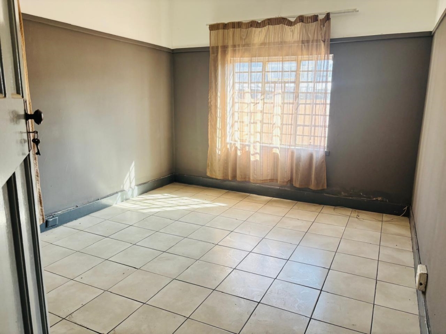 To Let 2 Bedroom Property for Rent in Rosettenville Gauteng