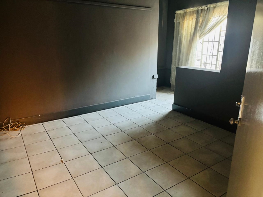 To Let 2 Bedroom Property for Rent in Rosettenville Gauteng