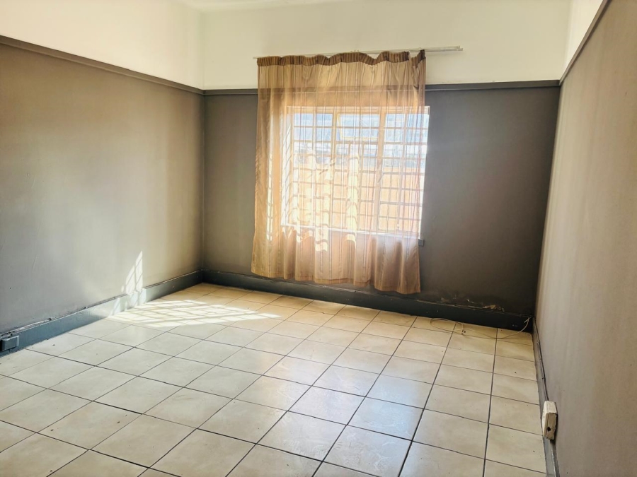 To Let 2 Bedroom Property for Rent in Rosettenville Gauteng