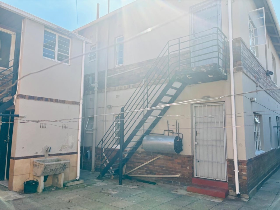 To Let 2 Bedroom Property for Rent in Rosettenville Gauteng