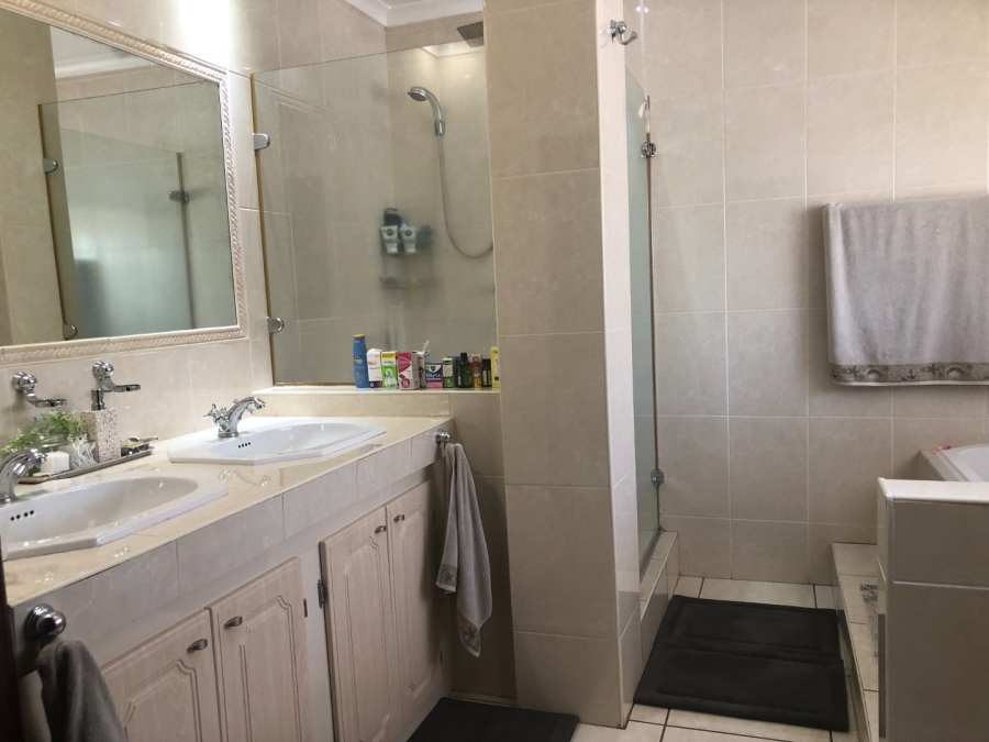 5 Bedroom Property for Sale in Vanderbijlpark SW 5 Gauteng
