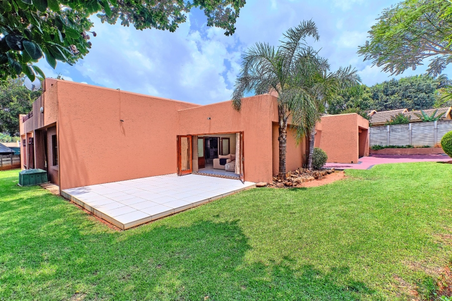 4 Bedroom Property for Sale in Little Falls Gauteng