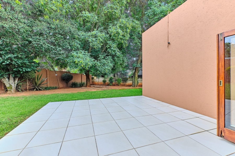 4 Bedroom Property for Sale in Little Falls Gauteng