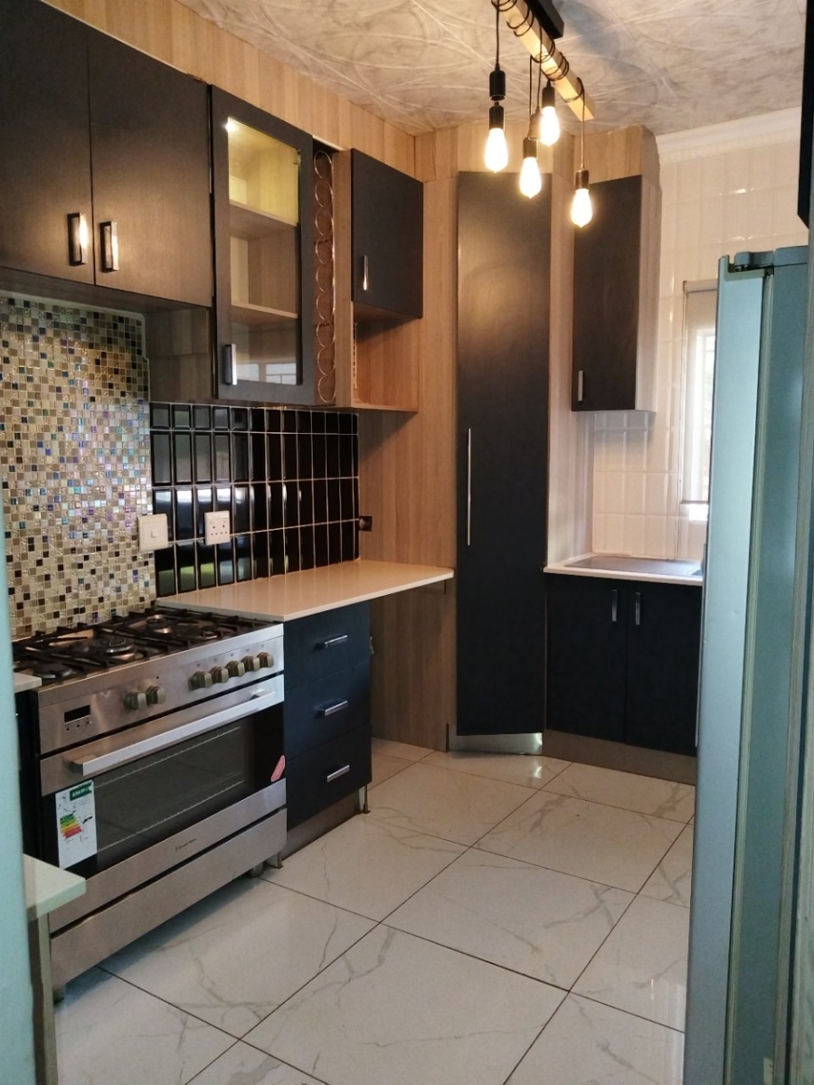 To Let 3 Bedroom Property for Rent in Garsfontein Gauteng