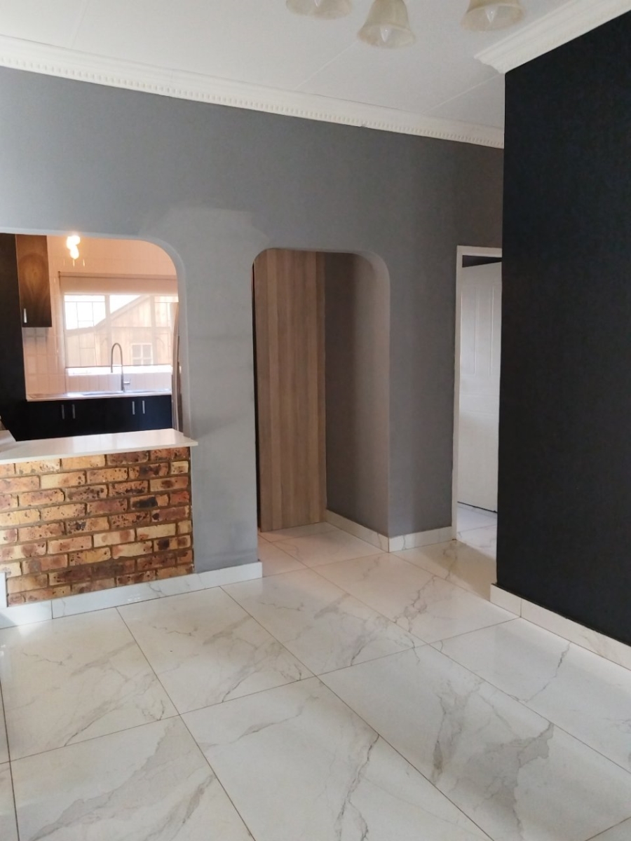 To Let 3 Bedroom Property for Rent in Garsfontein Gauteng
