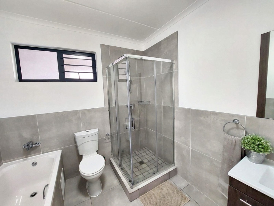 1 Bedroom Property for Sale in Fourways Gauteng