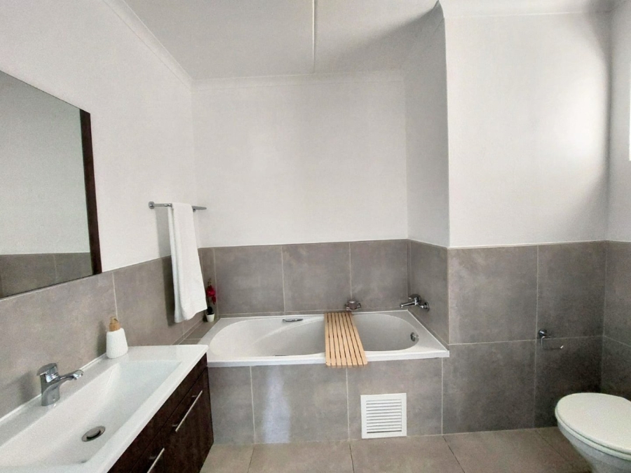 3 Bedroom Property for Sale in Fourways Gauteng