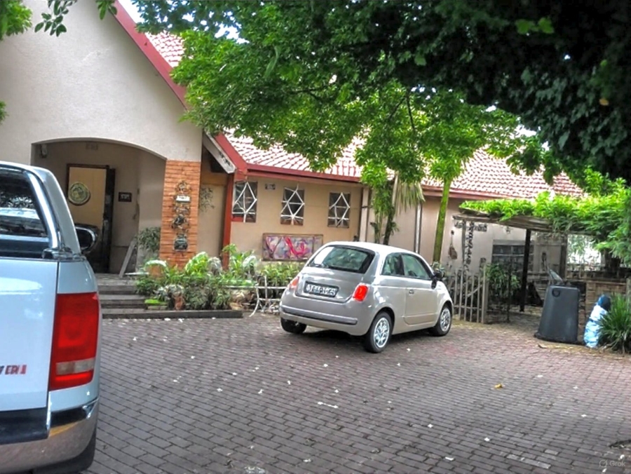 5 Bedroom Property for Sale in Selcourt Gauteng