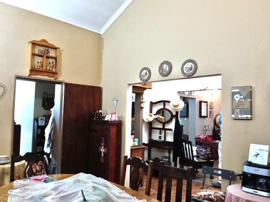 5 Bedroom Property for Sale in Selcourt Gauteng