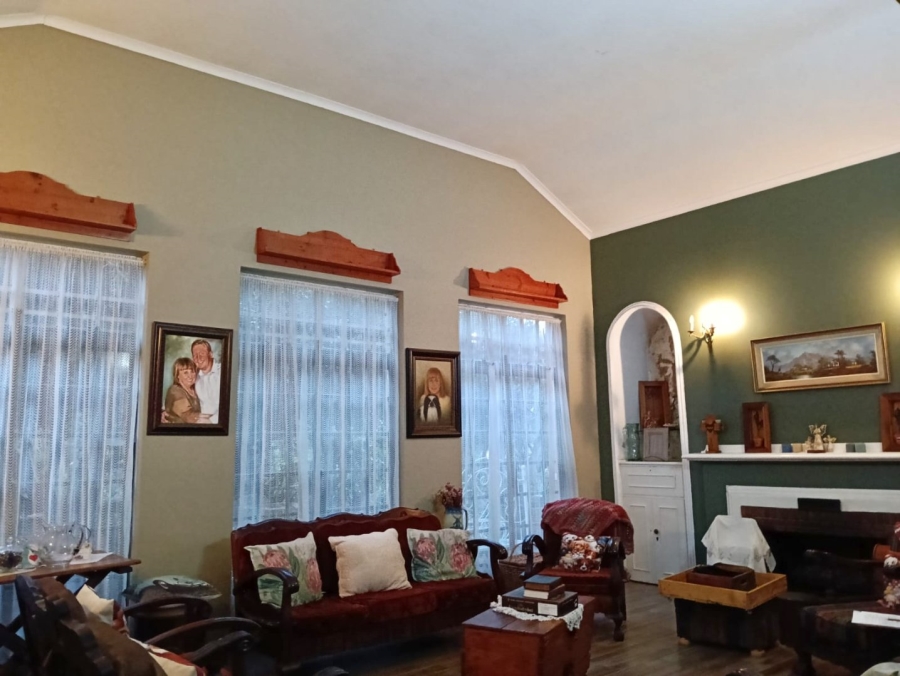 5 Bedroom Property for Sale in Selcourt Gauteng
