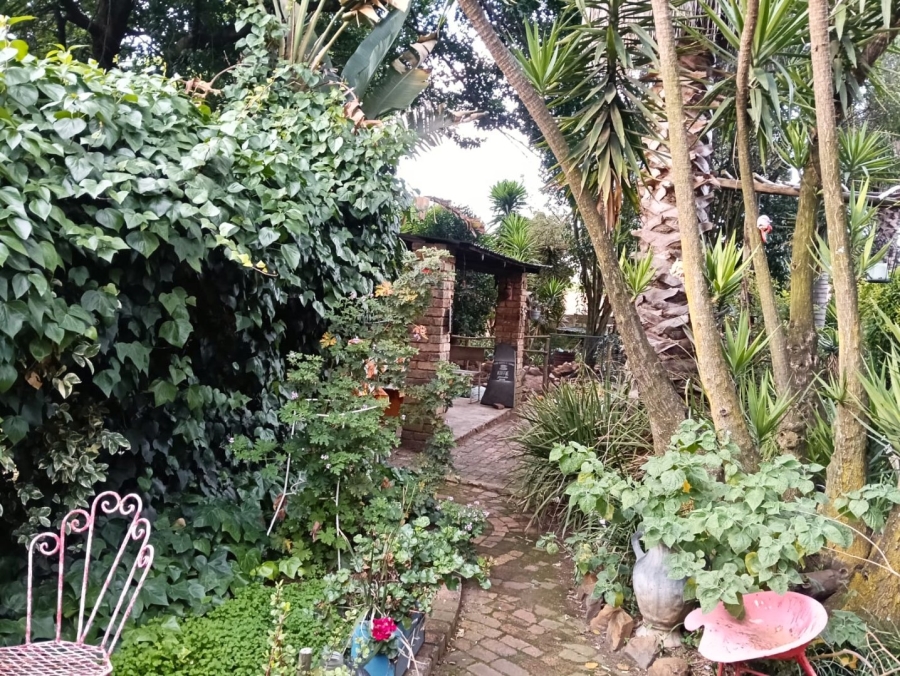 5 Bedroom Property for Sale in Selcourt Gauteng