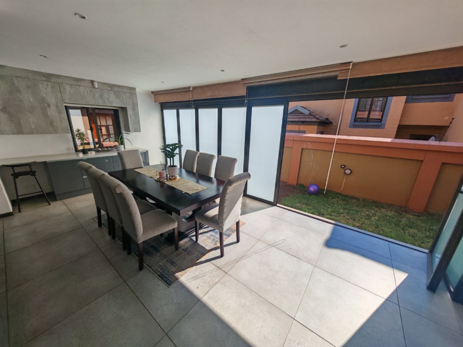 4 Bedroom Property for Sale in Heatherview Gauteng