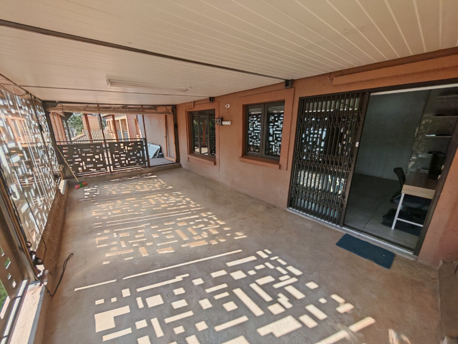 4 Bedroom Property for Sale in Heatherview Gauteng