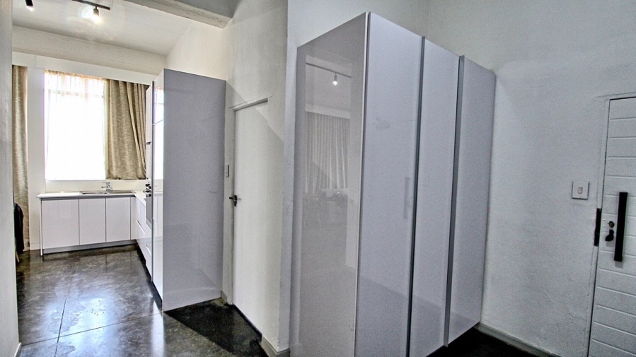 1 Bedroom Property for Sale in Maboneng Gauteng