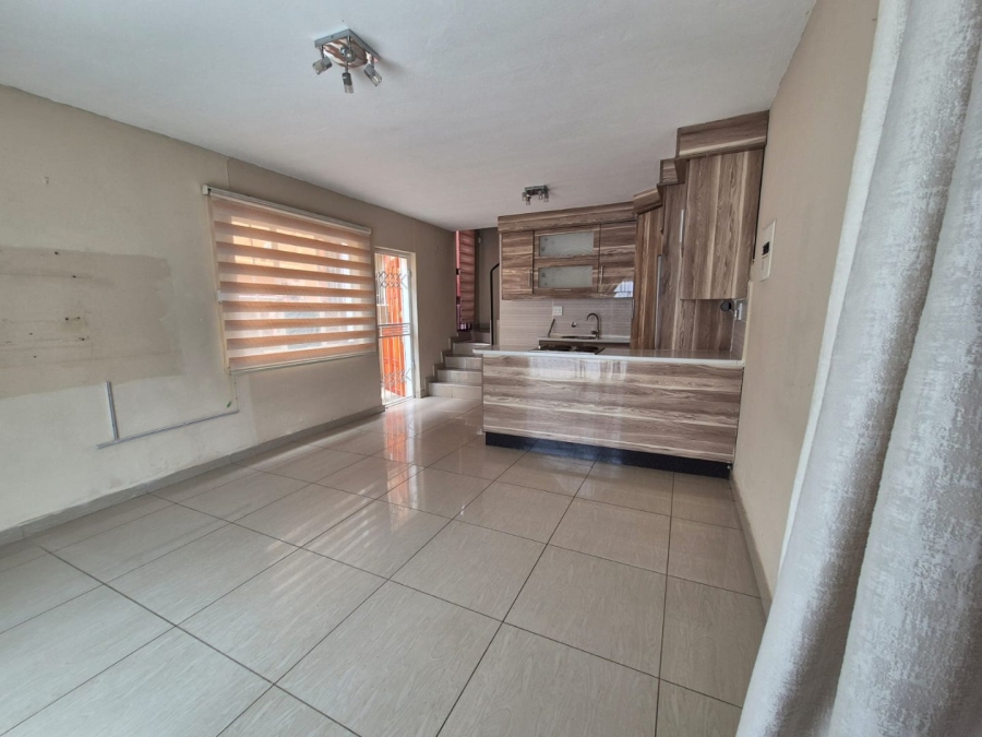 2 Bedroom Property for Sale in Bergsig Gauteng
