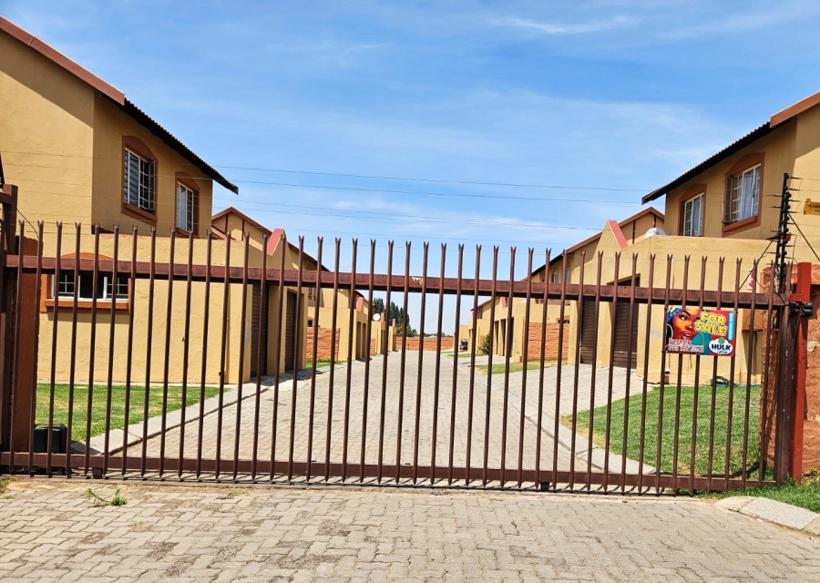 2 Bedroom Property for Sale in Bergsig Gauteng