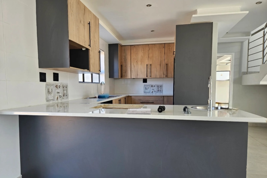 3 Bedroom Property for Sale in Eldorette Gauteng
