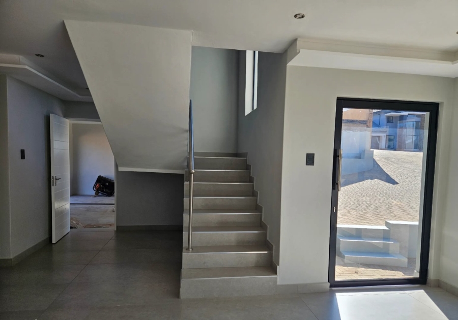 3 Bedroom Property for Sale in Eldorette Gauteng