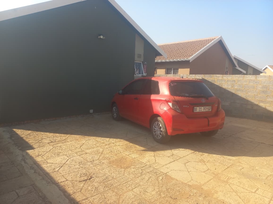 2 Bedroom Property for Sale in Savanna City Gauteng