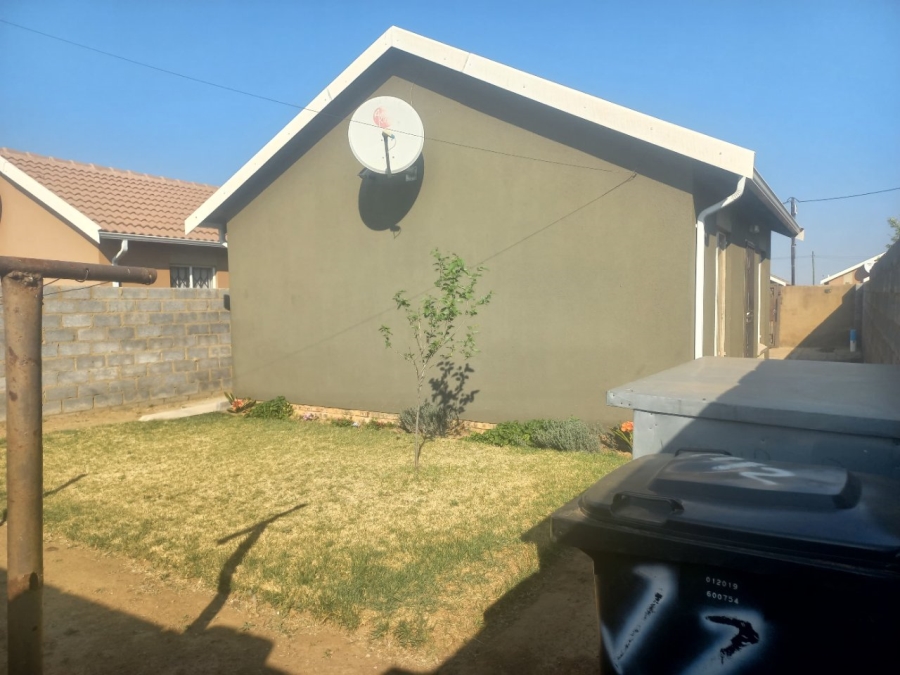 2 Bedroom Property for Sale in Savanna City Gauteng