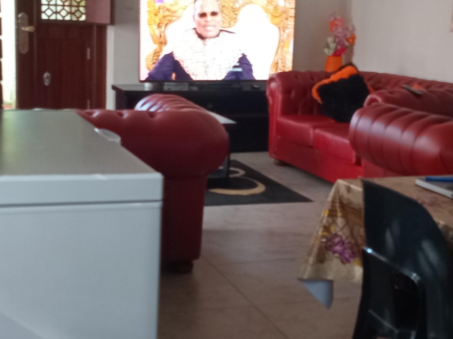 5 Bedroom Property for Sale in Lotus Gardens Gauteng