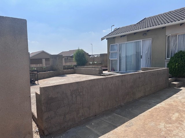 3 Bedroom Property for Sale in Cosmo City Gauteng
