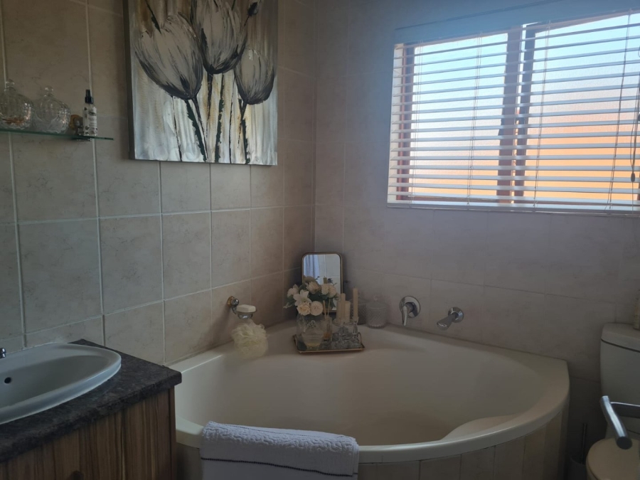 To Let 2 Bedroom Property for Rent in Winchester Hills Gauteng