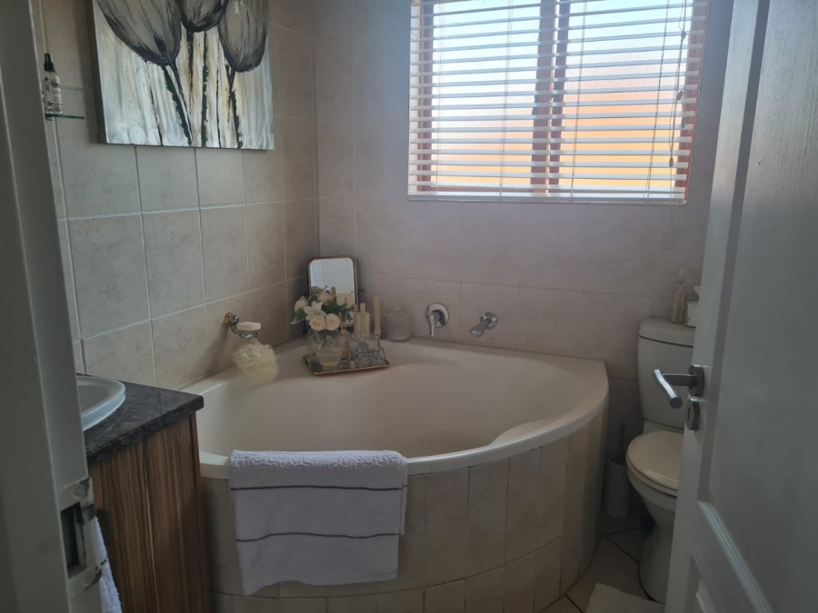 To Let 2 Bedroom Property for Rent in Winchester Hills Gauteng