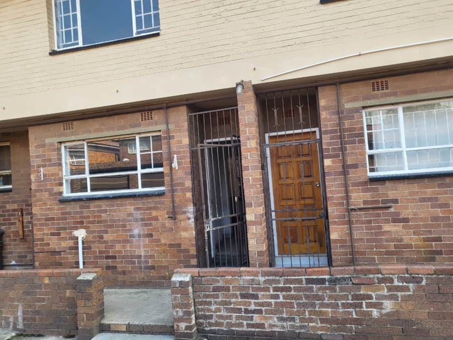 2 Bedroom Property for Sale in Forest Hill Gauteng
