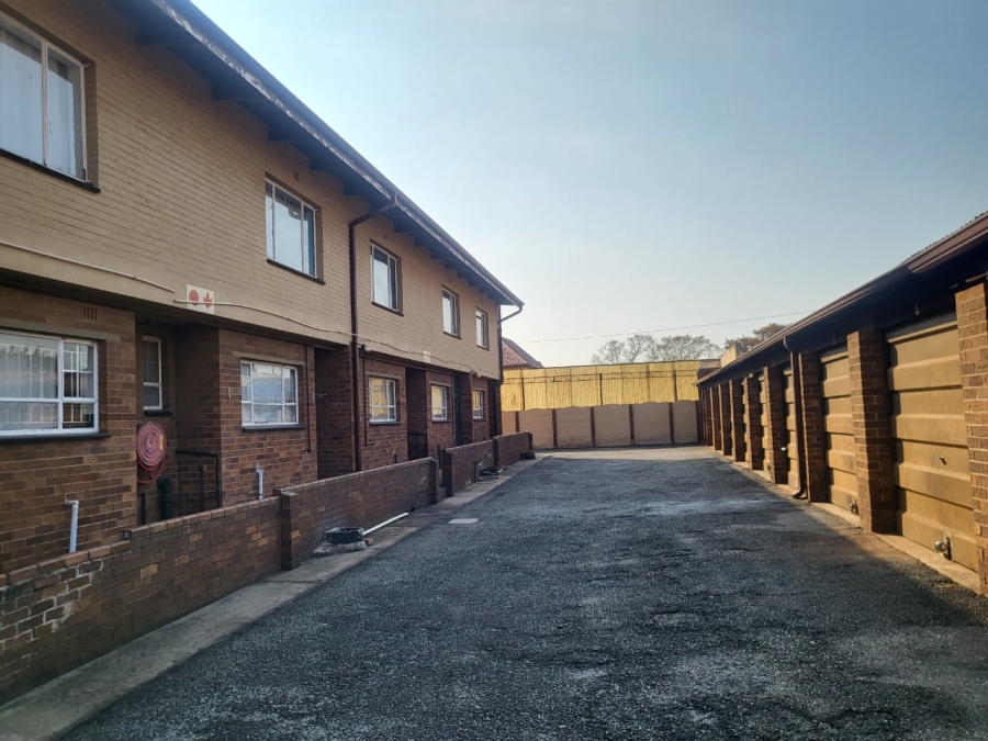 2 Bedroom Property for Sale in Forest Hill Gauteng