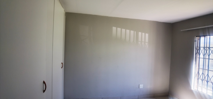 2 Bedroom Property for Sale in Crystal Park Gauteng